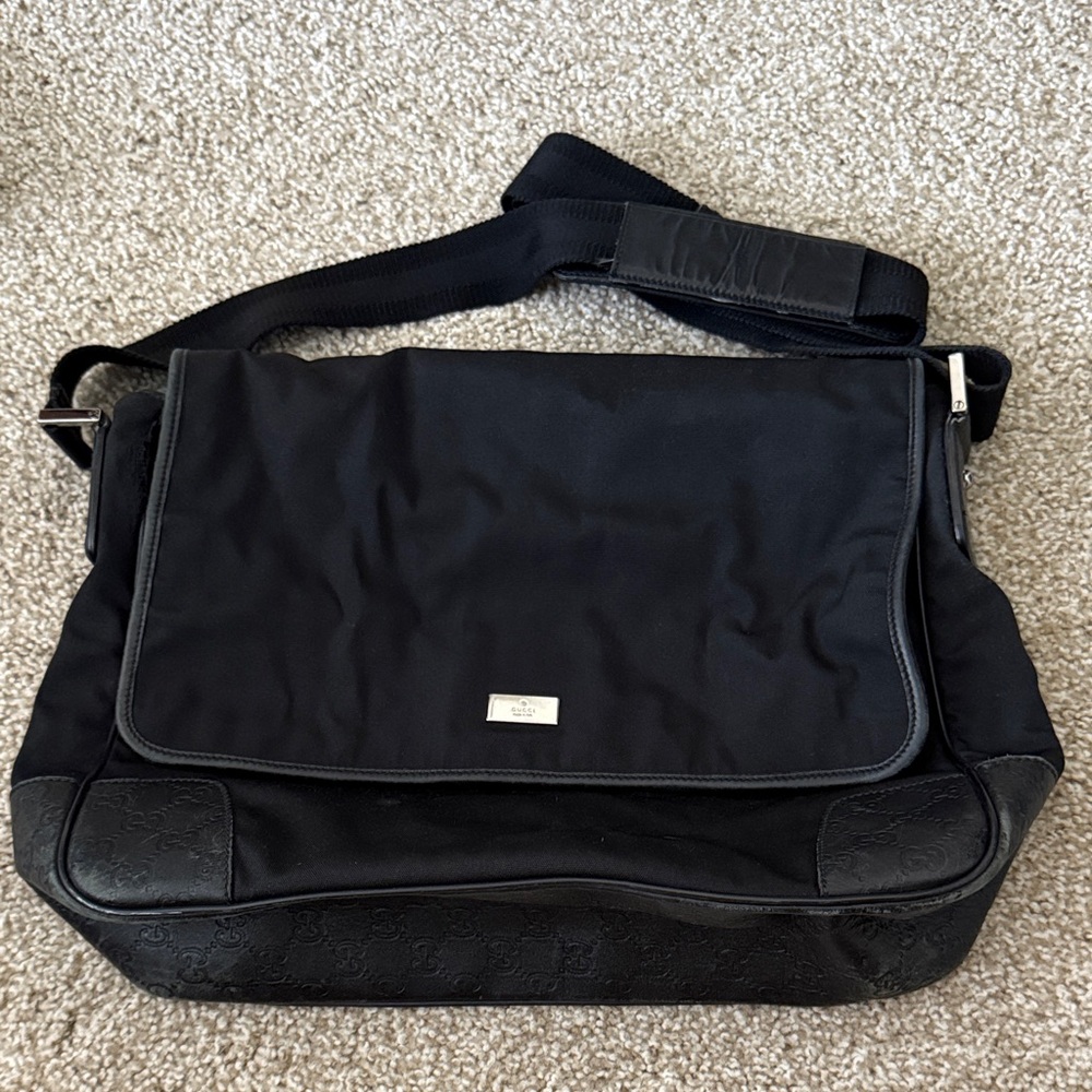 Used Gucci Messenger Bag